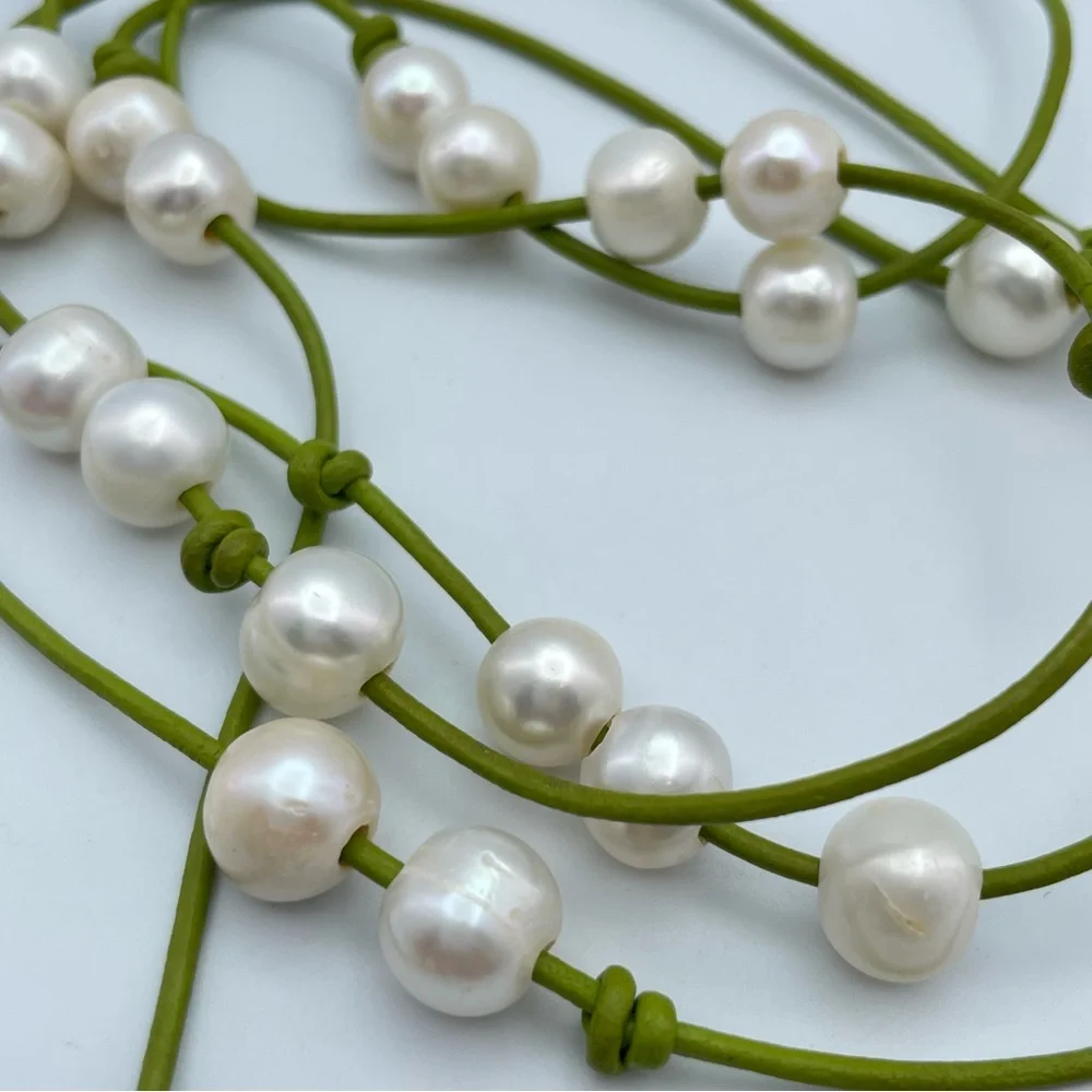 Stunning Tiffany Anne Freshwater Pearl Green Leather Necklace 27”